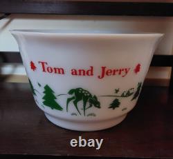 10 Piece Fawn Deer Hazel Atlas Tom and Jerry Christmas Punch Bowl Egg Nog Set