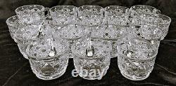 19 Piece L. E. Smith Daisy & Button Clear Glass Punch Bowl, 17 Cups & Glass Ladle