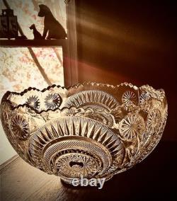 1930s LE Smith Punch Bowl Set (12 Cups) Pinwheel & Star Design Mint condition