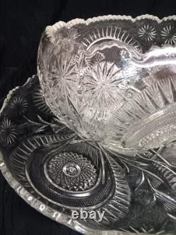 1930s LE Smith Punch Bowl Set (16 Cups) Pinwheel & Star Design Mint condition