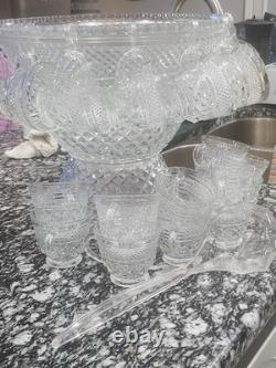 21 PC Wexford Vintage Bowl Set 18 Cups withclips. Ladel Included