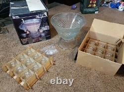 ANCHOR HOCKING WEXFORD GLASS PUNCH BOWL SET Service for 18 4500/48A