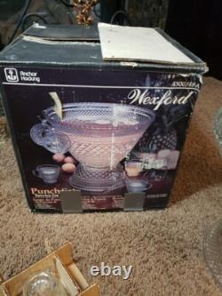 ANCHOR HOCKING WEXFORD GLASS PUNCH BOWL SET Service for 18 4500/48A