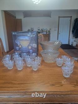 Anchor Hocking Vintage 21-Piece Wexford Pattern Punch Bowl Set Original Box