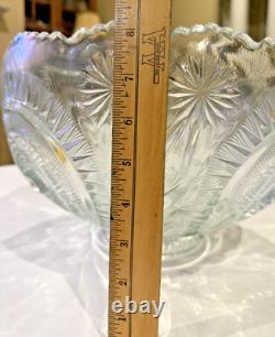 EXQUISITE SET PUNCH BOWL CUPS UNDERPLATE LADLE PINWHEEL & STARS L. E. Smith