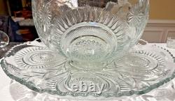 EXQUISITE SET PUNCH BOWL CUPS UNDERPLATE LADLE PINWHEEL & STARS L. E. Smith