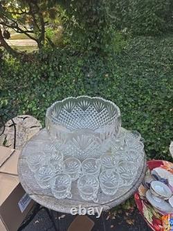 Gorgeous L. E. Smith Pineapple Vintage Heavy Cut Glass 11 Qt Punch Bowl 16 Cups