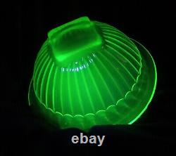 Green Round Vaseline glass Uranium Punch Salad Bowl Large Glows Vintage 1930s