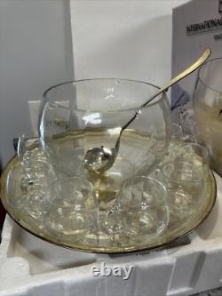 International Silver Co Vtg 25C OPTIC Glass Punch Bowl with8 cups, Platter& ladle