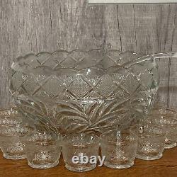 L. E SMITH Punch Bowl, Ladle, and 14 Punch Cup Set HOLIDAY PATTERN Vintage