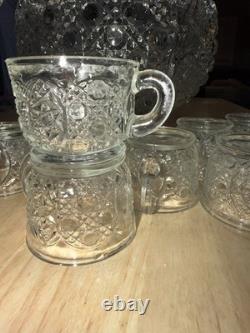 L E Smith Crystal Daisy and Button Punch Bowl 12 Cups, Glass Ladle beautiful