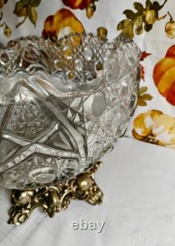 L E Smith Glass Daisy and Button Punch Bowl, Silver Stand, 12 Cups, Glass Ladle