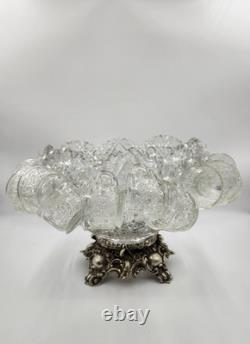 L E Smith Glass Daisy and Button Punch Bowl, Silver Toned Stand, 22 Cups (READ)