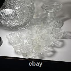 L E Smith Glass Daisy and Button punch bowl and pedestal set 12 Cups