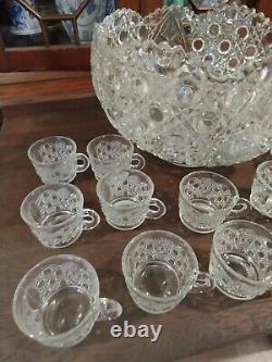 L. E. Smith Large Daisy & Button Punch Bowl Set With 17 Serving Cups Vintage Glass