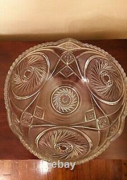 L. E. Smith Vintage 1930s Glass Pinwheel and Stars Slewed Horseshoe Punch Bowl