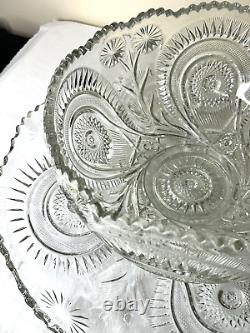 LARGE L. E. Smith Pinwheel & Stars Cupped Punch Bowl withUnderplate & Glass Ladle