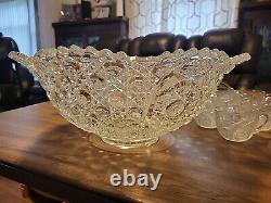 LE Smith Buttons & Daisy Large Flared Punch bowl Set 17-1/2Dia. Ladle 16 Cups