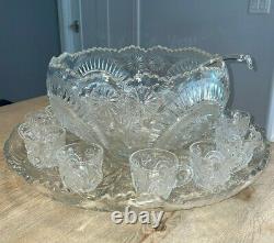 LE Smith Slewed Horseshoe Pinwheel Glass Punch Bowl Ladle Under Plate 12 Cups