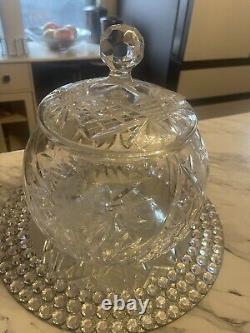 Large crystsl punch bowl With Lid