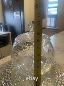 Large crystsl punch bowl With Lid