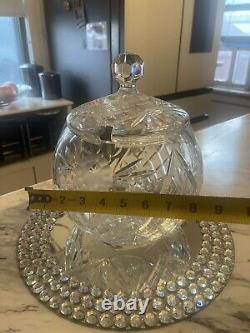 Large crystsl punch bowl With Lid