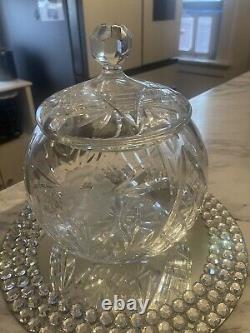 Large crystsl punch bowl With Lid