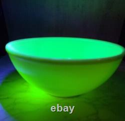 McKee 11.5 x 5 Large French Ivory Custard PUNCH Bowl Drinks 40s/50s Glows HTF