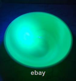 McKee 11.5 x 5 Large French Ivory Custard PUNCH Bowl Drinks 40s/50s Glows HTF