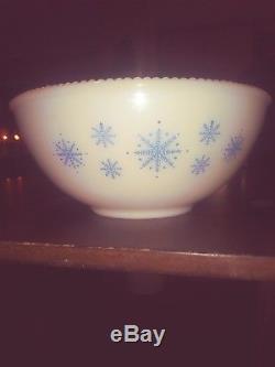 McKee Blue Snowflake punch bowl set glass