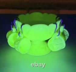 Mosser Uranium Custard Glass Mini Punch Bowl with6 Mini Cups GLOW Strawberry