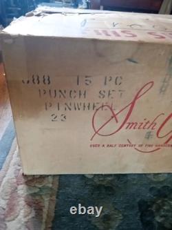 NEW Vintage LE SMITH Pinwheel Glass Punch Bowl, 12 Cups & Ladle BOXED! Db