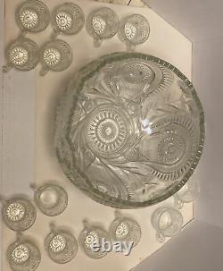 Punch Bowl Radiant Peacock Large Clear American Made Pressed Glass 1/2 11 cups