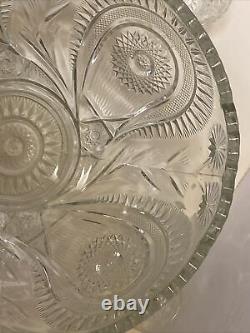 Punch Bowl Radiant Peacock Large Clear American Made Pressed Glass 1/2 11 cups