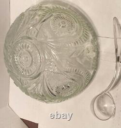 Punch Bowl Radiant Peacock Large Clear American Made Pressed Glass 1/2 11 cups