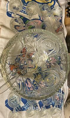 Punch Bowl Radiant Peacock Large Clear American Made Pressed Glass 1/2 11 cups