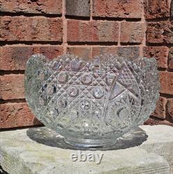 VINTAGE GLASS PUNCH BOWL L. E SMITH DAISY & BUTTON SCALLOPED EDGES 12 3/4 x 8H