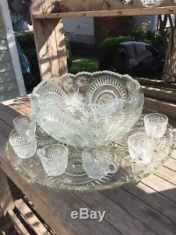 VINTAGE L E Smith Glass Punch Bowl, Underplate & 8 Cups Gorgeous