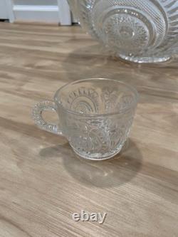 VINTAGE LE Smith Pinwheel Star Slewed Horseshoe Punch Bowl with Set 16 Cups