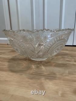 VINTAGE LE Smith Pinwheel Star Slewed Horseshoe Punch Bowl with Set 16 Cups