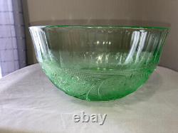 Vintage 14 Piece TIARA CHANTILLY Green SANDWICH Punch Bowl & Cups Set with Box