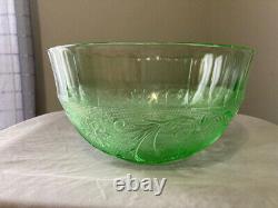 Vintage 14 Piece TIARA CHANTILLY Green SANDWICH Punch Bowl & Cups Set with Box