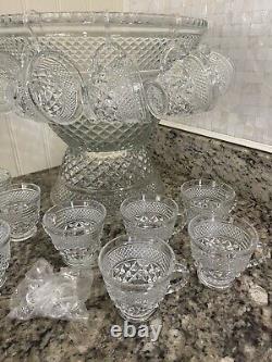 Vintage ANCHOR HOCKING WEXFORD Punch Bowl Set 16 Cups Hooks Wedding Party Shower