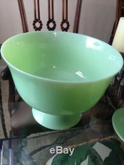 Vintage Green Jadite Jadeite Punch Bowl 7 1/4 T x 9 3/4 Excellent