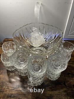 Vintage Hazel Atlas Williamsport Square Shaped Punch Bowl With 17 Cups & Hooks