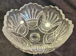 Vintage Heisey Prince Of Wales 10.5 Peg Punchbowl And Base No Chips or Cracks