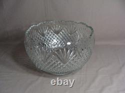Vintage L. E. SMITH Punch Bowl With 18 Cups & 1 Ladle In The Pineapple Pattern