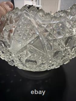 Vintage L. E. Smith Glass Daisy & Button Punch Bowl