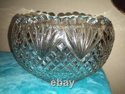 Vintage L. E. Smith Pineapple Heavy Cut Glass Punch Bowl And 16 Cups