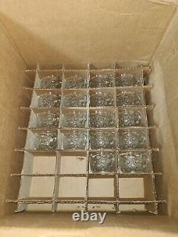 Vintage LE Smith 20pc Glass Daisy & Button Punch Bowl Set, Cups, Ladle, box